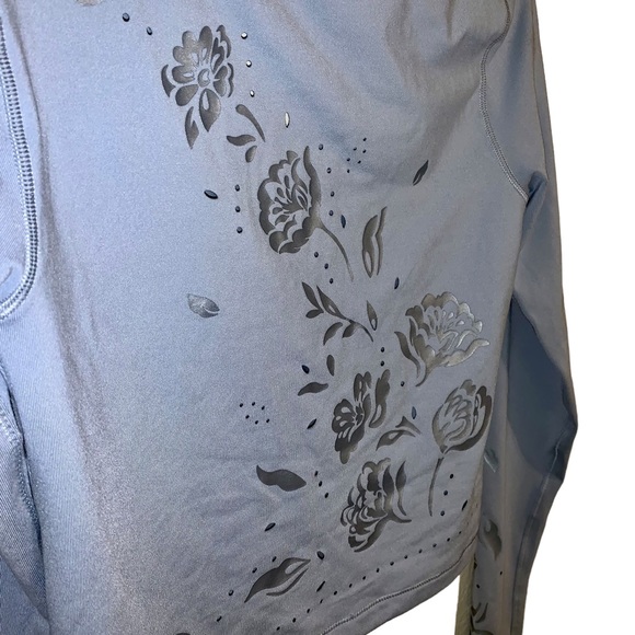 Athleta Blue S Shanti Eyelet Top long sleeve crop - Picture 5 of 8